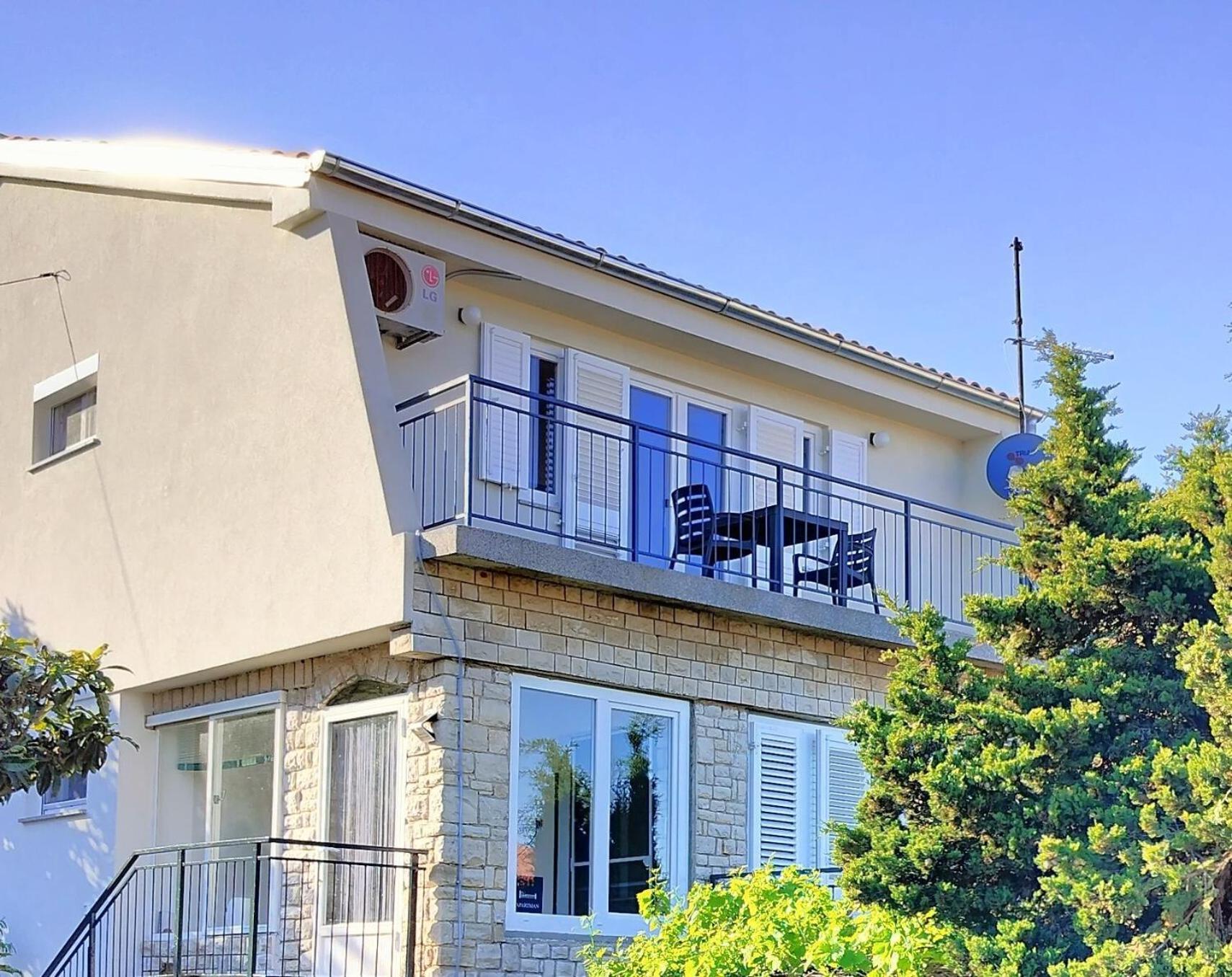 Apartment Tulip Premantura Exterior foto